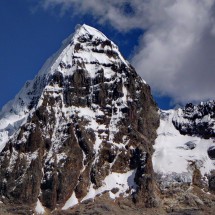 Nevado Trapecio seen from the ascent to the col Portachuelo de Huayhuash